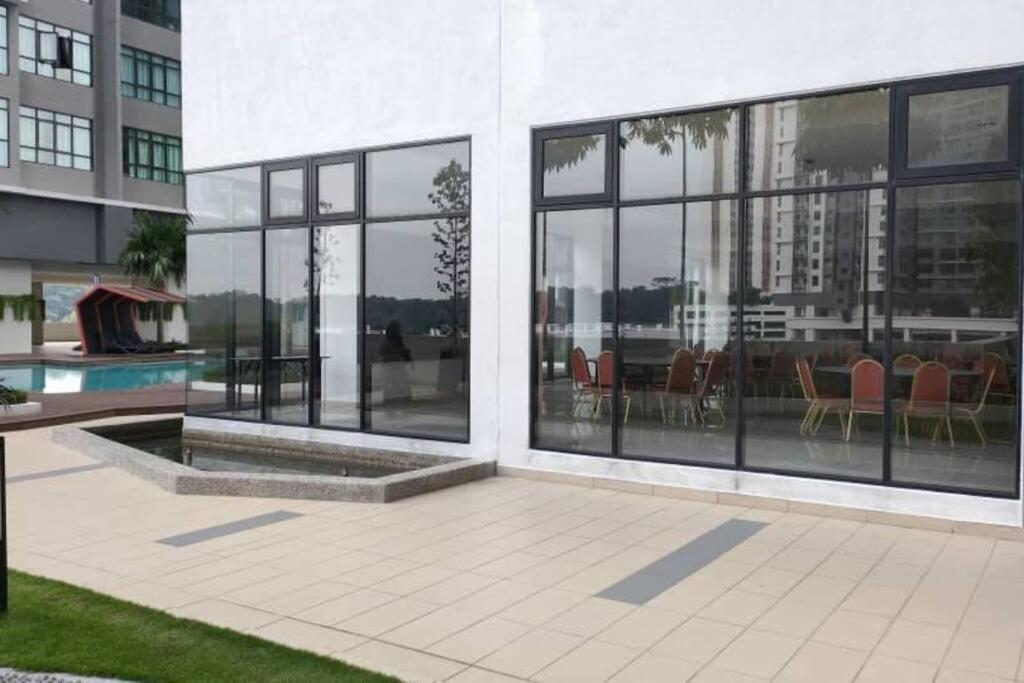 Conezion 3-Bedroom Condo @ Ioi City Mall Putrajaya Serdang  Exterior foto